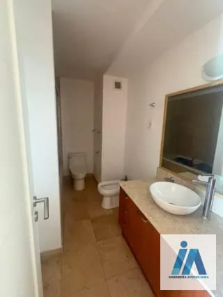 APARTAMENTO EN VENTA📍 Edificio Atrium, Zona 10 — Apartamento en Venta en Zona 10, Guatemala, Ciudad — miniatura 2 de 9