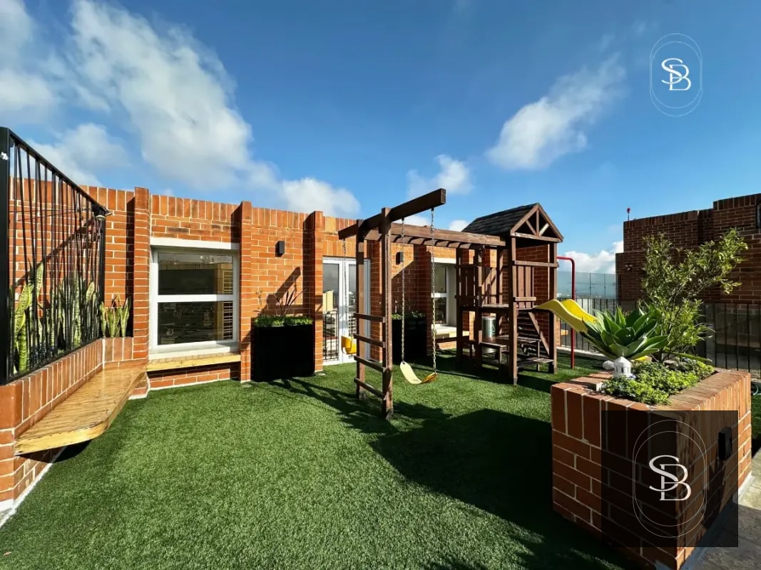 Apartamento renta- Modra Yurrita, Zona 14 - 4