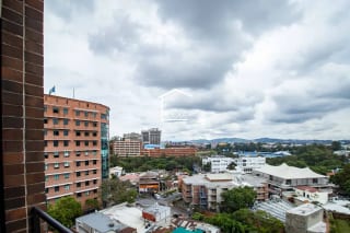 Apartamento en Zona 4 — Apartamento en Alquiler en Zona 4, Guatemala, Ciudad — miniatura 2 de 5