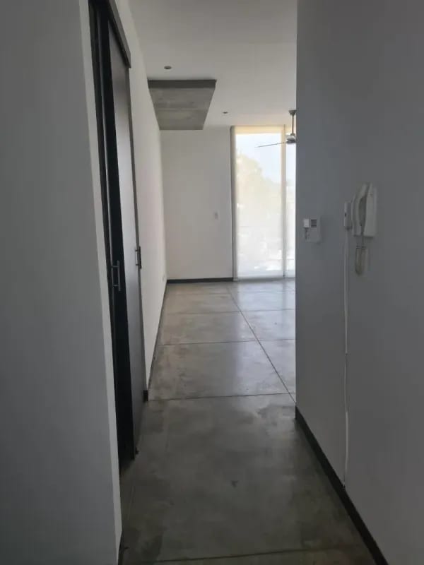 Apartamento en Zona 4 — Apartamento en Alquiler en Zona 4, Guatemala, Ciudad — foto 3 de 5