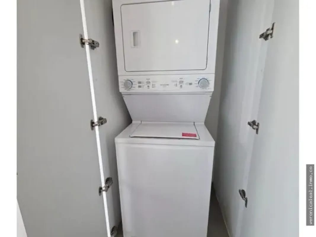 Zona 10 Bonadiez apartamento en renta — Apartamento en Alquiler en Zona 10, Guatemala, Ciudad — foto 3 de 16