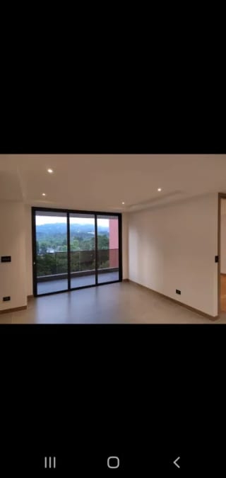 Alquilo lindo apartamento en zona 14, Vertic — Apartamento en Alquiler en Vertic, Zona 14, Guatemala, Ciudad — miniatura 10 de 14
